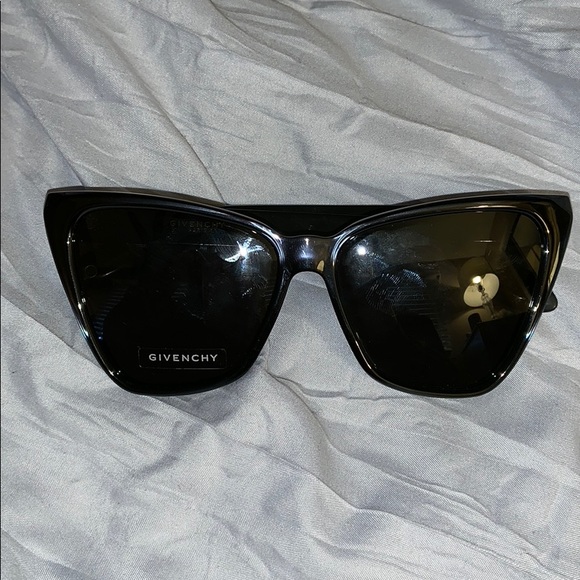 givenchy sunglasses cat eye